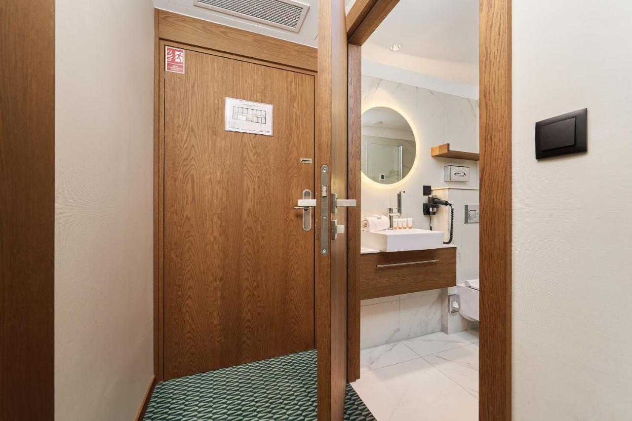 Gwarna Aparthotel City Center Wroclaw By Noclegi Renters 外观 照片